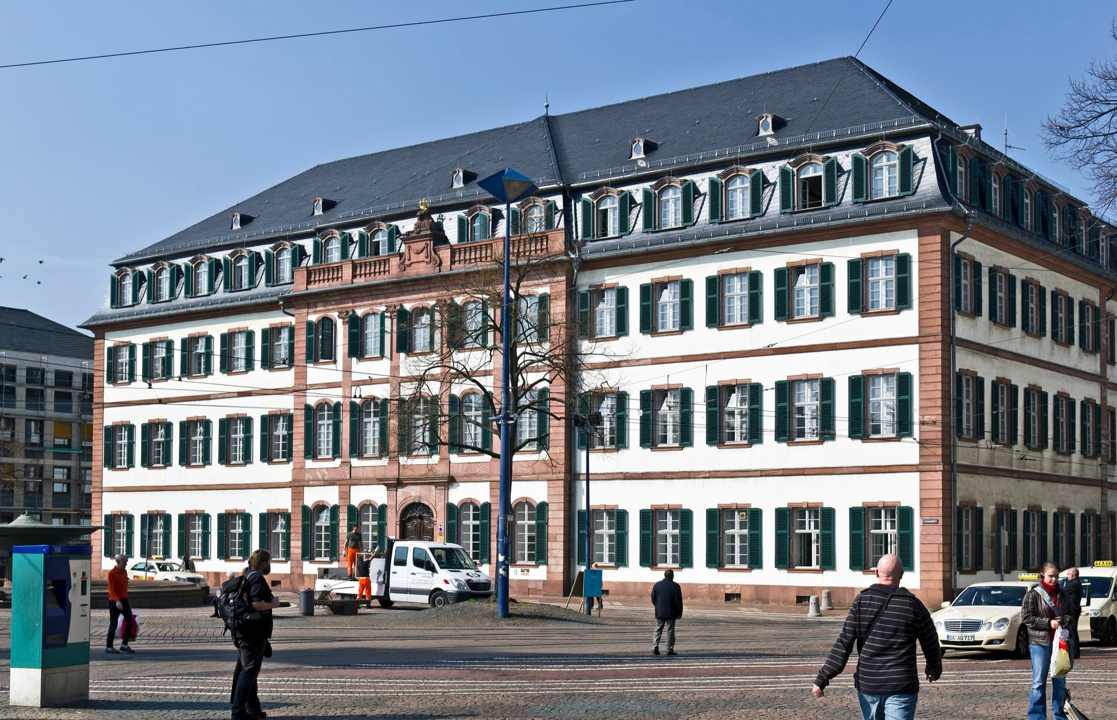 Regierungspräsidium Darmstadt, regional government offices